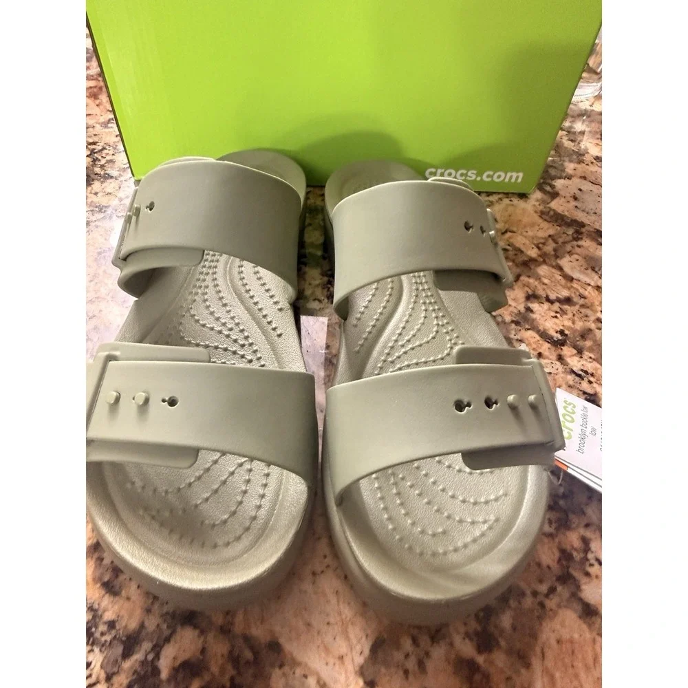 CROCS BY LiteRide WOMEN BROOKLYN BUCKLE LOW LOW WEDGE SANDALS CARGO SIZE 6 NEW!